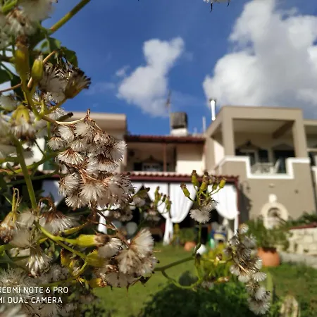 Zisis Villa, Apladiana Mylopotamou